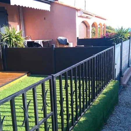 Appartement Vue panoramique exceptionnelle à Le Lavandou Extérieur photo